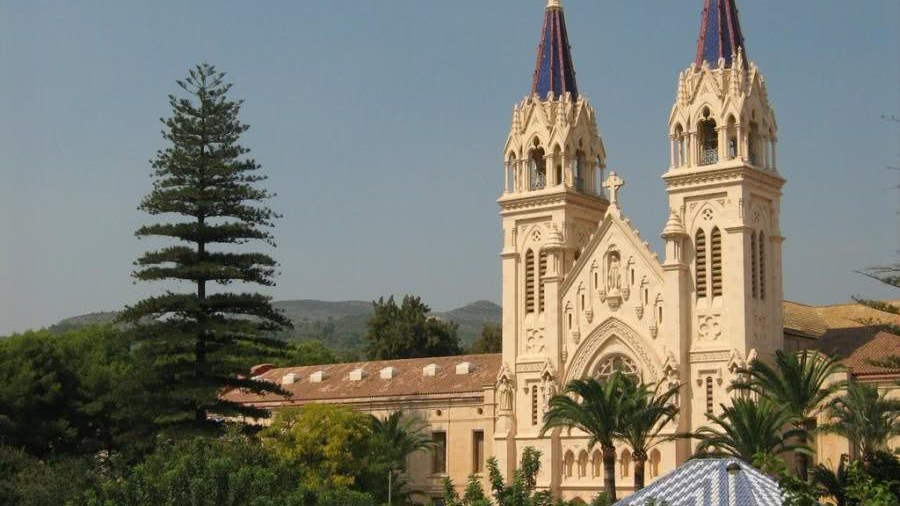 Colegio Esclavas del Sagrado Corazón de Jesús Benirredrá